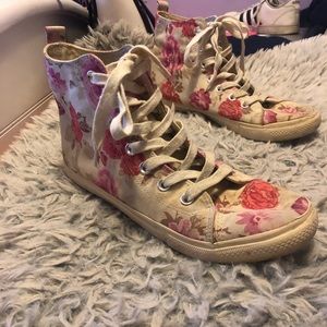Floral Aeropostale Shoes 🌸